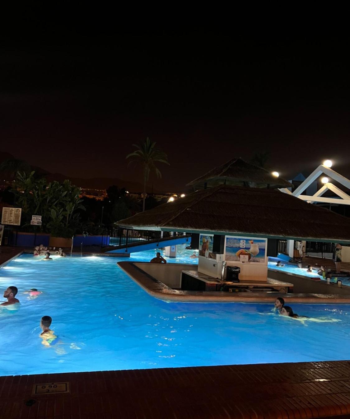 Benal Beach Apartment Benalmadena Ngoại thất bức ảnh