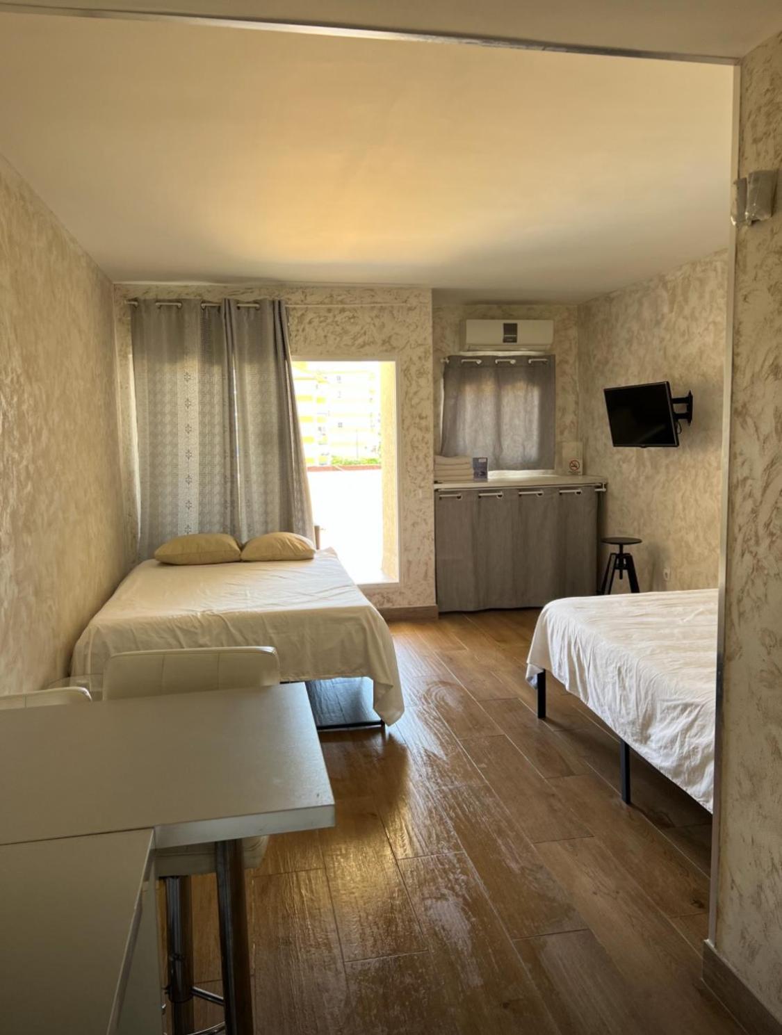 Benal Beach Apartment Benalmadena Ngoại thất bức ảnh